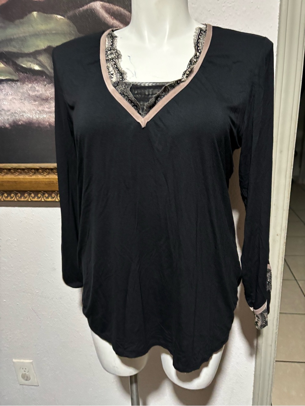 Soma Black V-Neck Long-Sleeve Top with Blush Trim